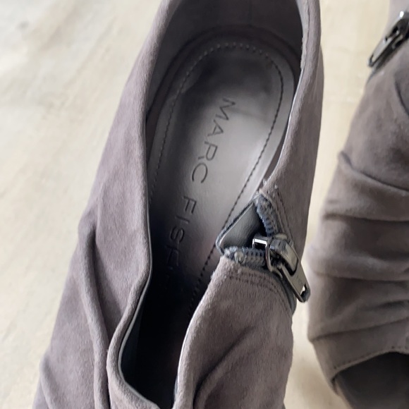 Marc fisher Clearly gray suede open toe platform heels 7 - Picture 6 of 8